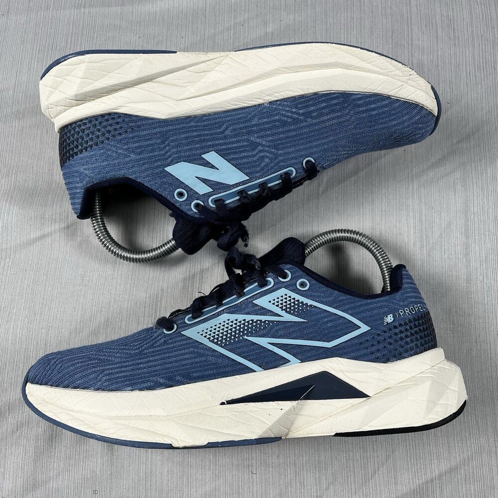 New Balance FuelCell Propel v5 Women’s Size 7 Blue Running Gym Shoes WFCPRLH5